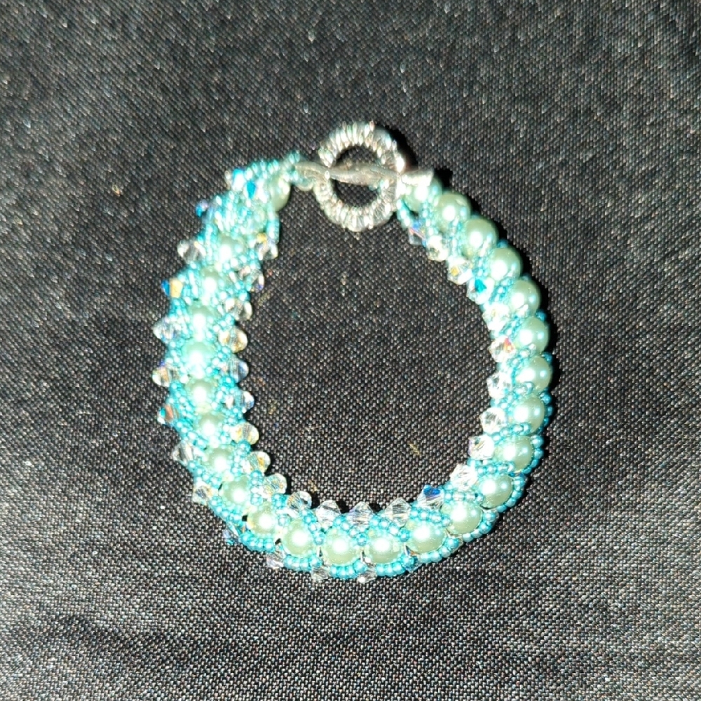 Chic Silver and Blue Beaded Bracelet